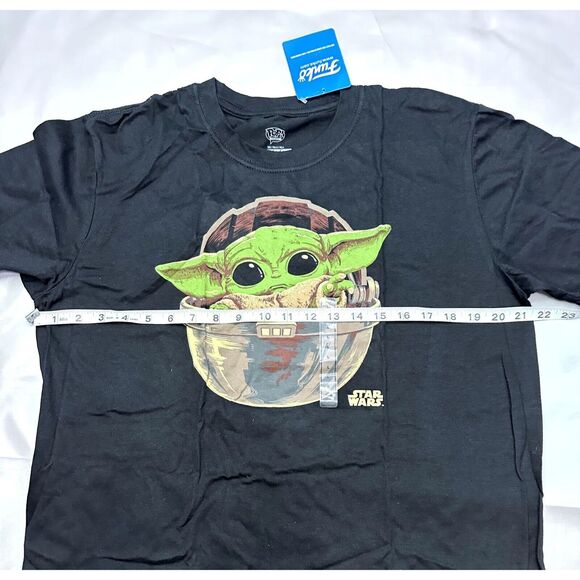 Star wars Men Large Tee The Mandalorian The Child Grogu black T-Shirt NEW - Picture 7 of 7